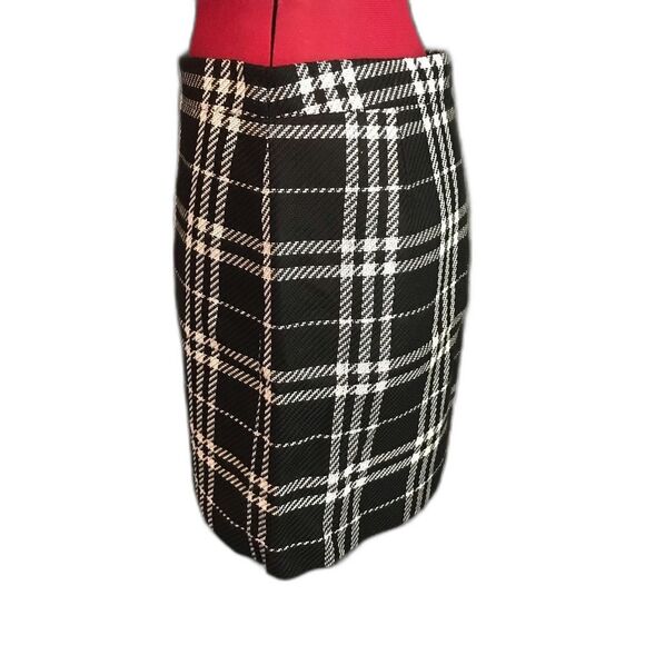 J. Crew Mini Skirt Women's Size 6 Black and White Plaid Pencil Preppy NWT - Picture 5 of 9